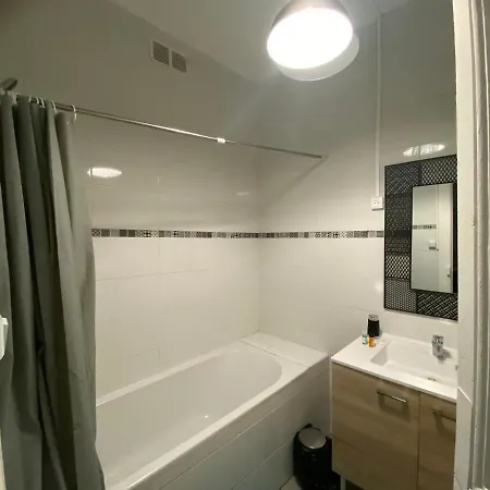 Studio Refait A Neuf Depuis L'annee Derniere Quartier Gare Appartamento *
